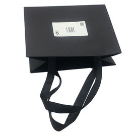 Matériel noir de carton de couleur de sacs de transporteur de grand papier de poignée de ruban fournisseur