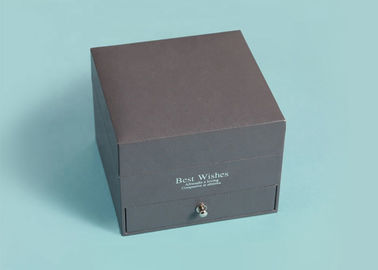 L'emballage de luxe de cadeau de 2 Layerd enferme dans une boîte le matériel élégant de carton de couleur grise fournisseur