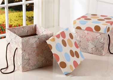 Pesez le grand Papier d'emballage boîte-cadeau de 300g, boîtes d'emballage de casse-croûte avec la poignée de corde fournisseur