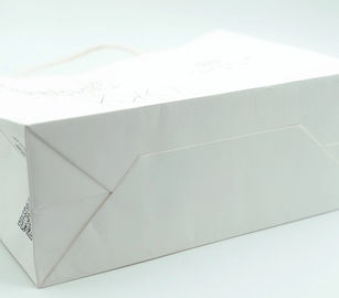 Les sacs de papier personnalisés recyclables de cadeau, ont annoncé des sacs en papier pour l'empaquetage fournisseur