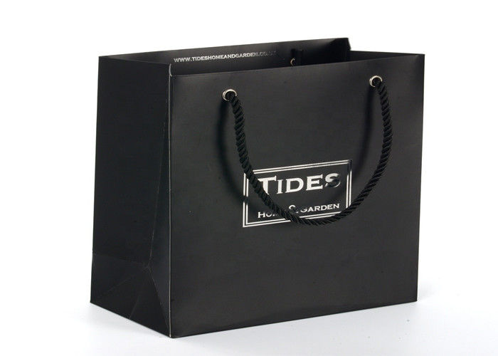 Sacs noirs de marchandises de papier de couleur, sacs de transporteur de papier réutilisés promotionnels fournisseur