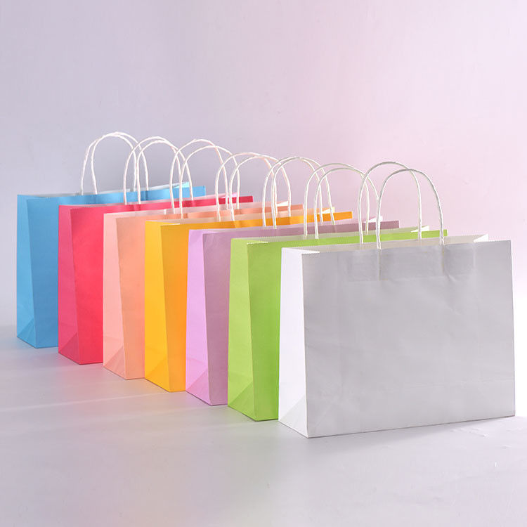 Les sacs en papier adaptés aux besoins du client de Papier d'emballage colorés par taille, cadeau de papier de Brown met en sac qui respecte l'environnement fournisseur