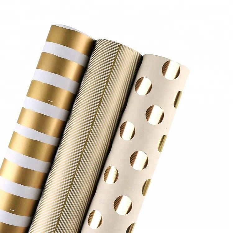 Éclat métallique doux recyclable étanche à l'humidité d'aluminium de papier d'emballage pour l'habillement/chaussures fournisseur